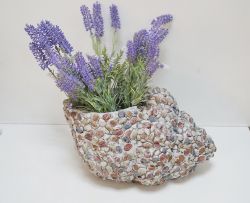 Каменен рапан кашпа за градина